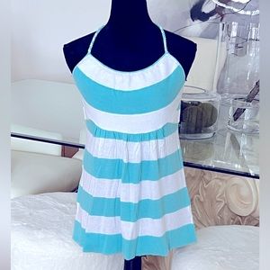 2/$20 … Gap halter top - size Medium